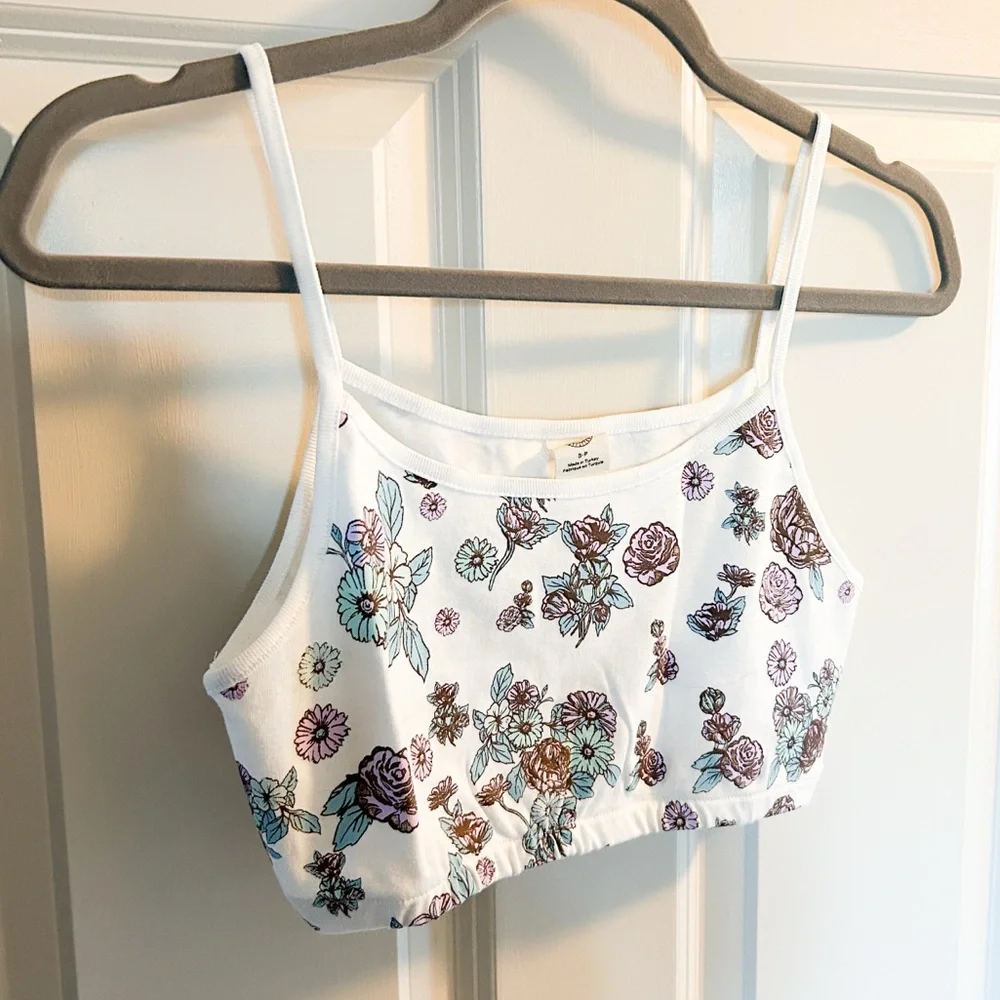 Urban Outfitters Crop Top - Picture 3 of 7